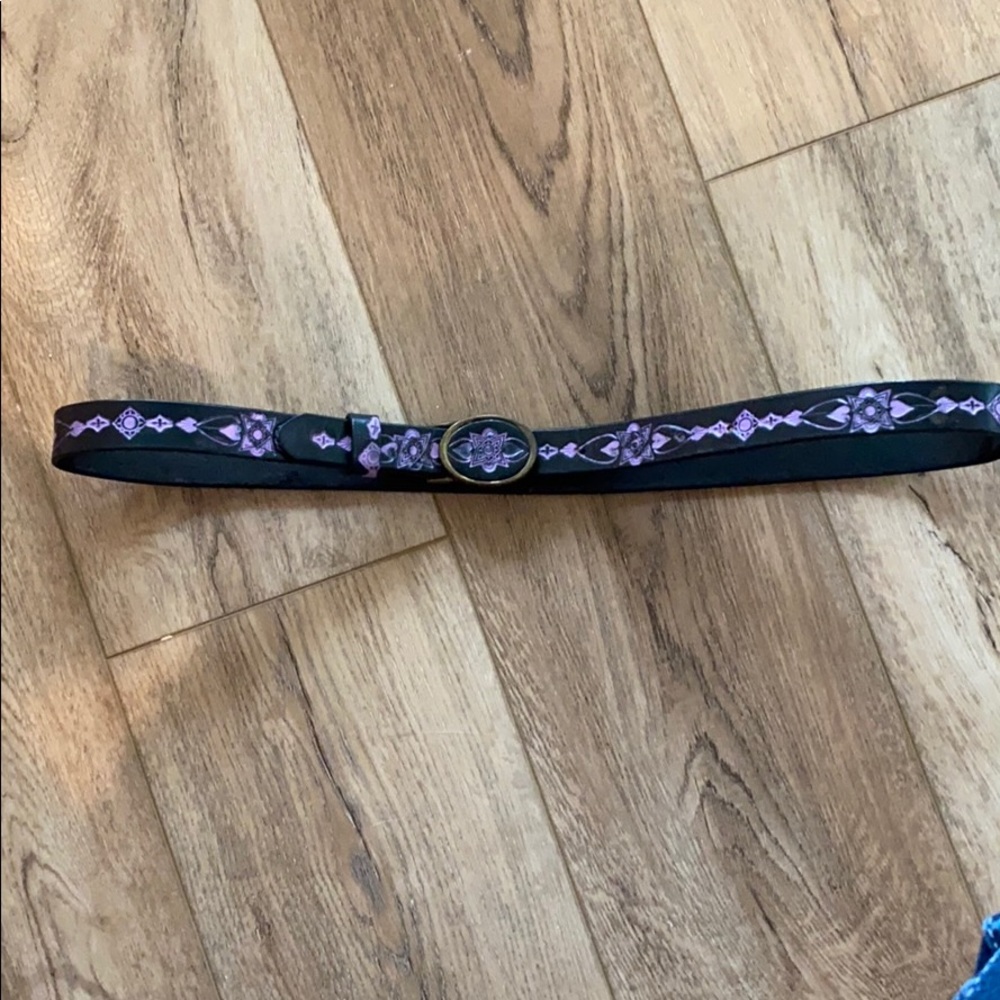 Black leather belt - Picture 2 of 4